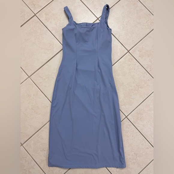 SoftlyZero Airy Square Neck Corset Ruched Split Bodycon Midi Dress - Picture 11 of 13